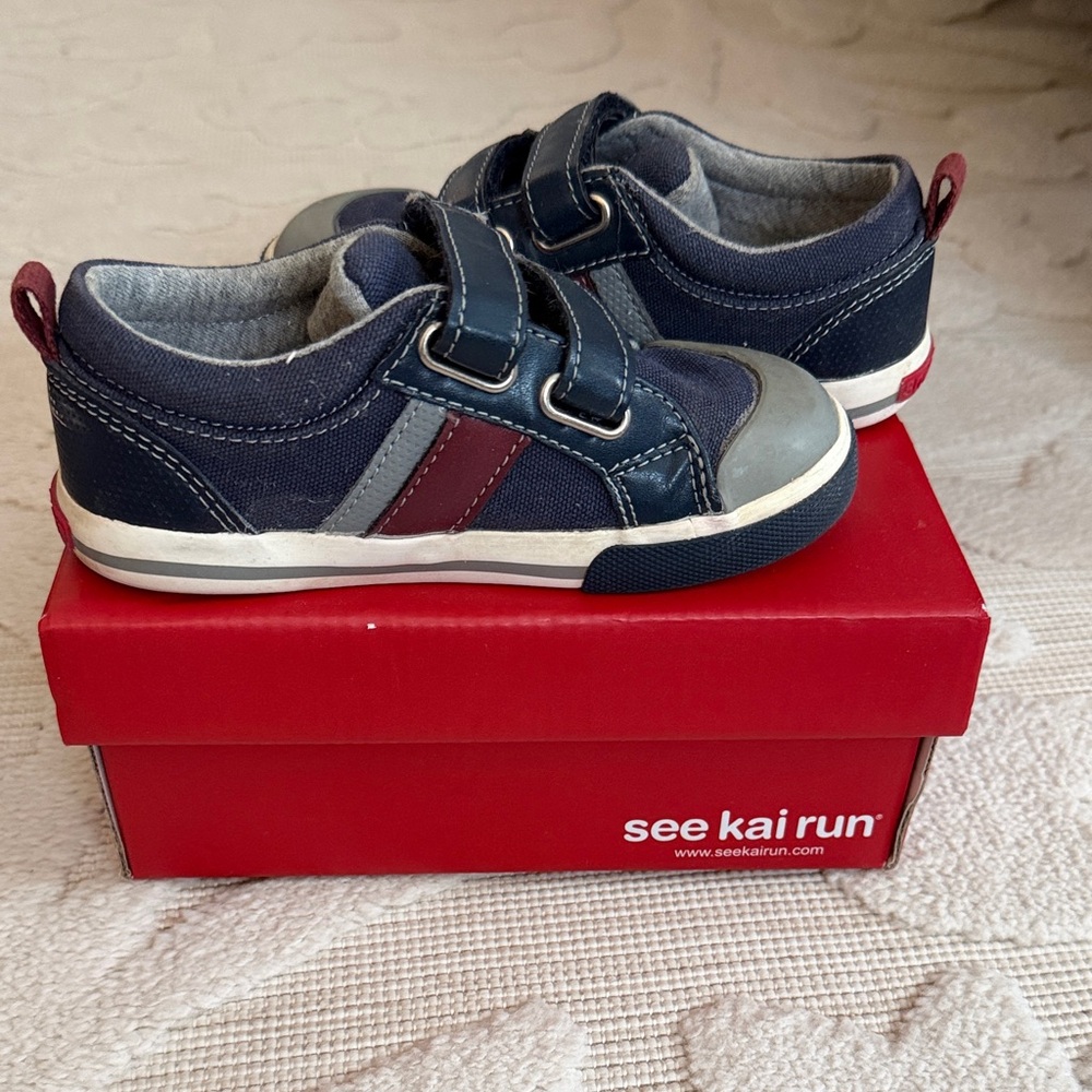 See Kai Run Navy and Gray Toddler Kids Russell Sneakers